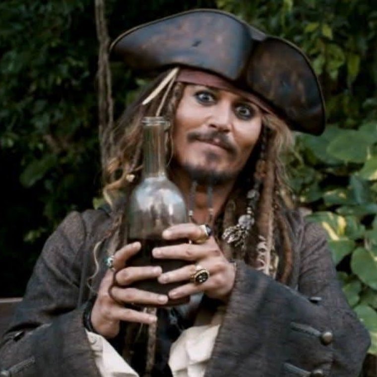 Капитан Джек Воробей пьяный