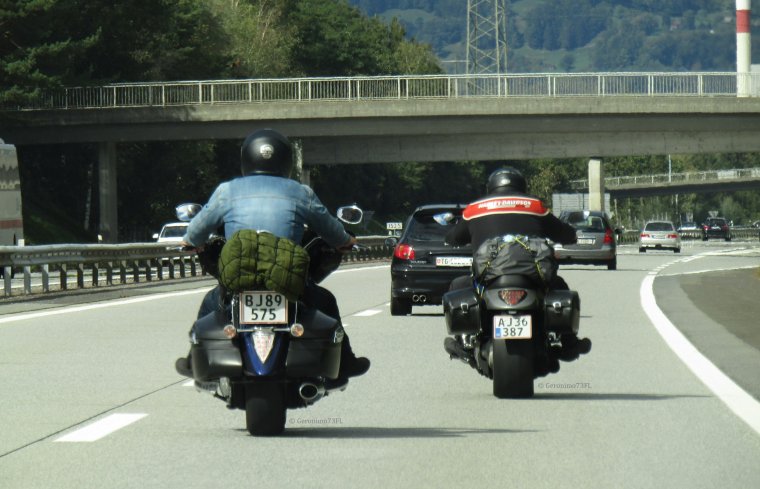 Мотоциклетные номера разных стран