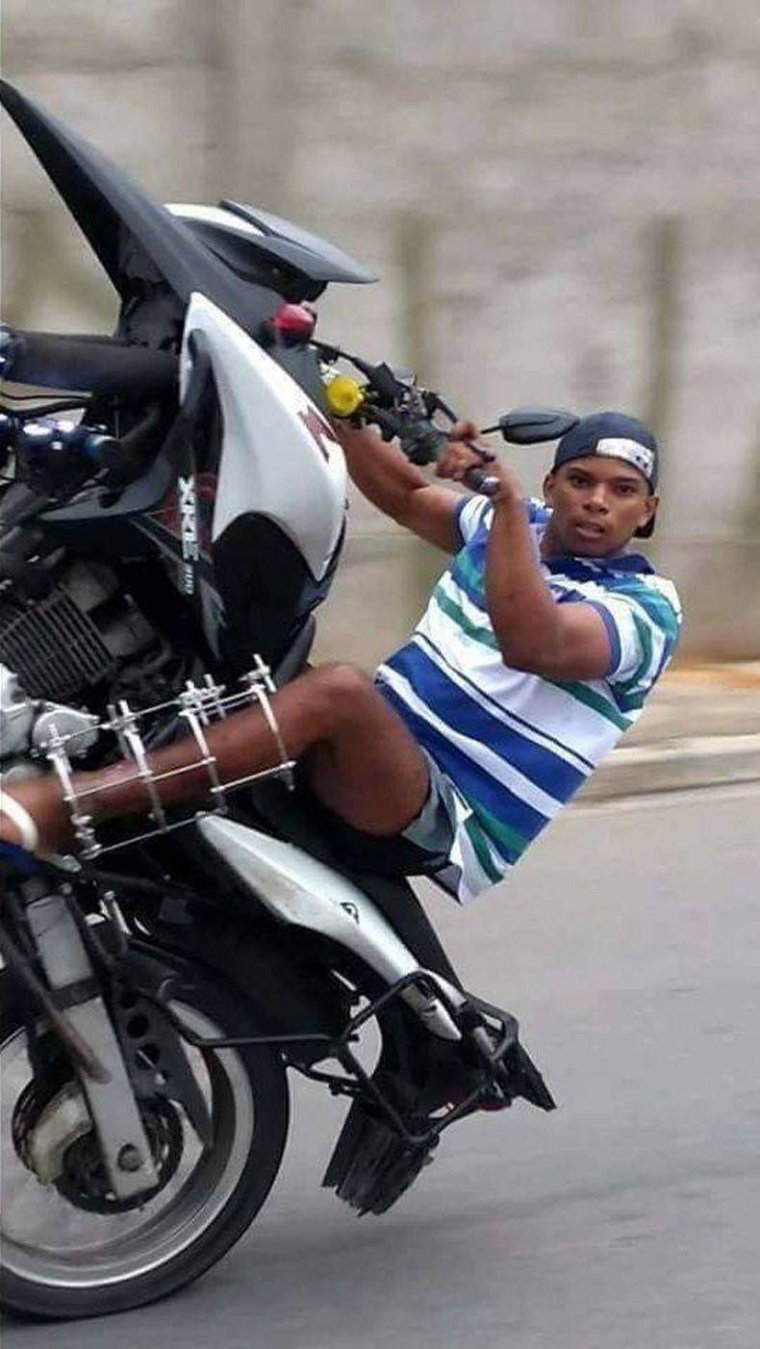 Мотоцикл смешно