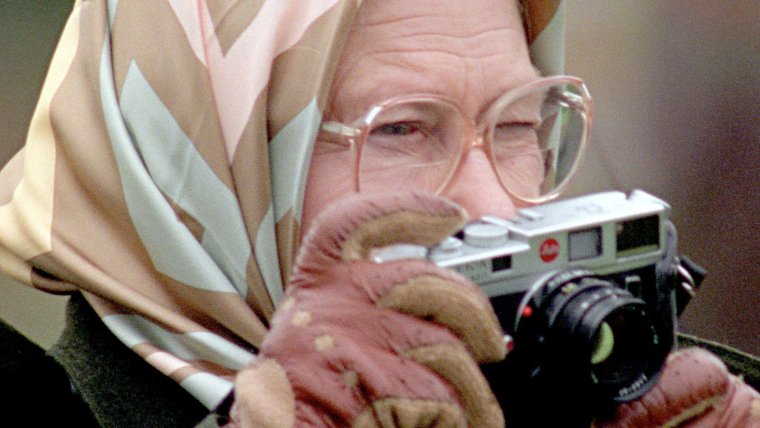 Любопытная бабка