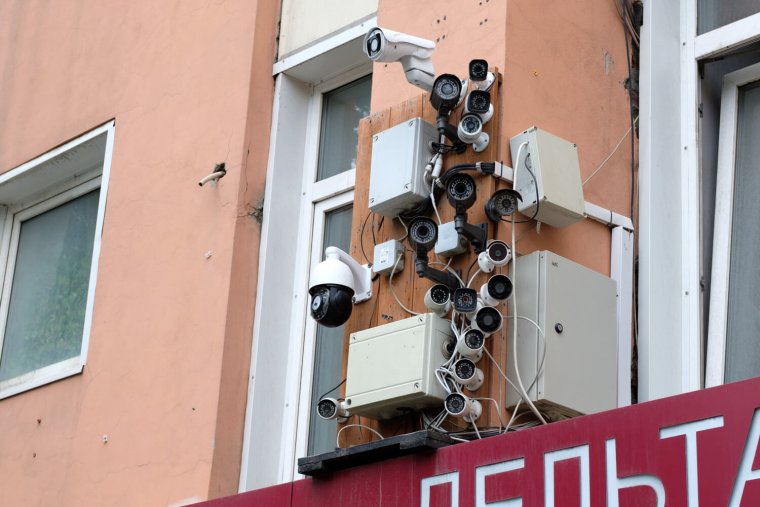 Много камер