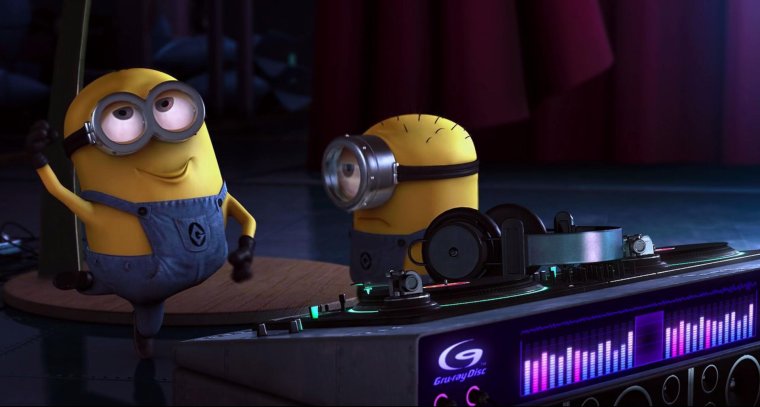 Миньон в наушниках