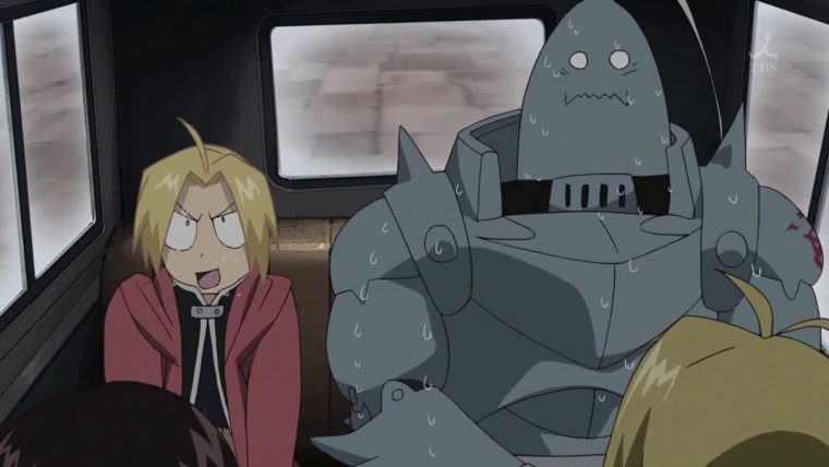 Парень кормит девушку