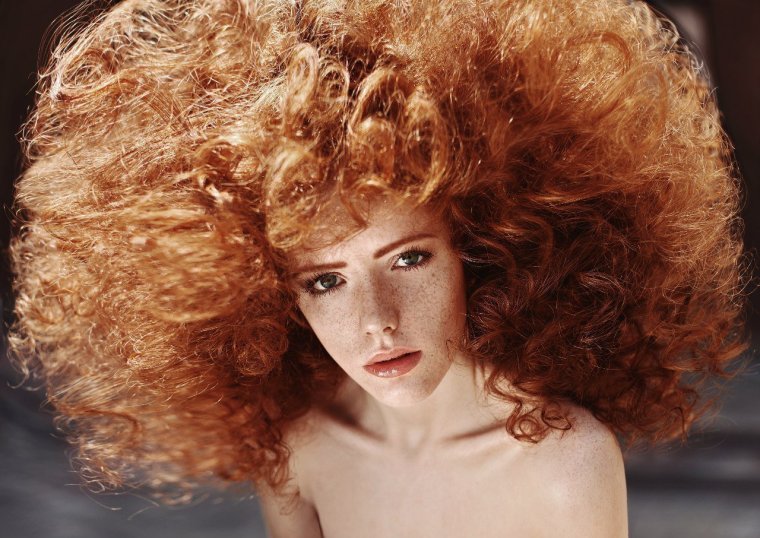 Очень пышная прическа