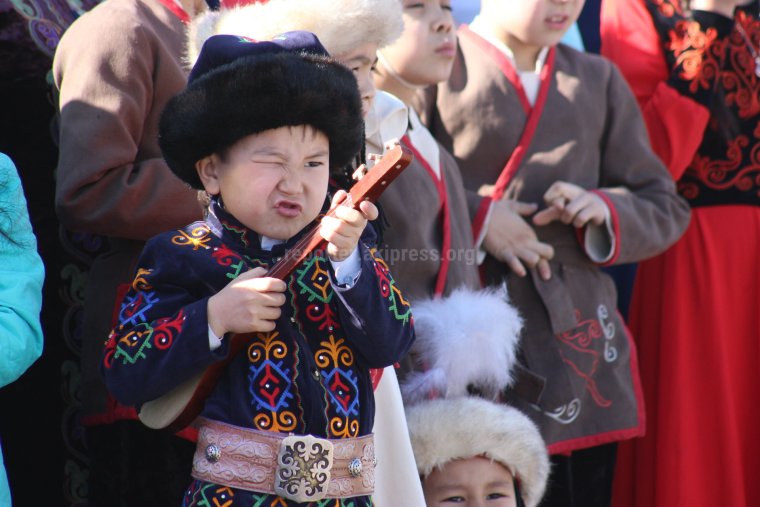 Китаец улыбается