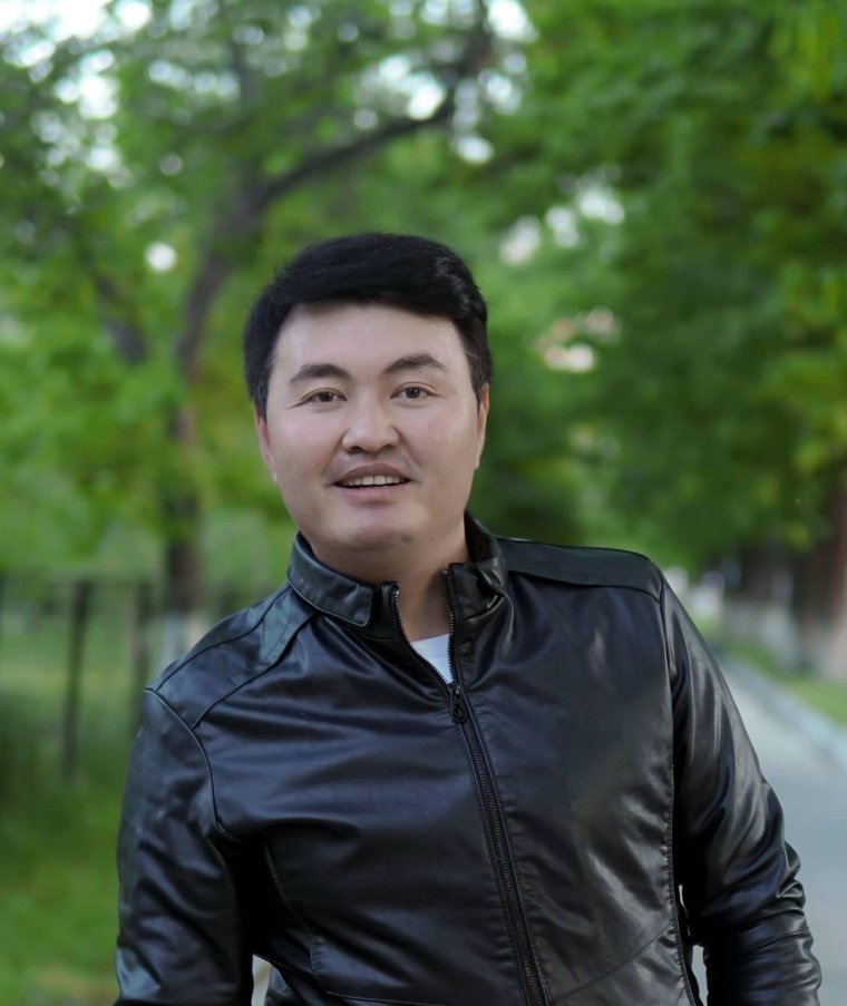 Огромные Монголы