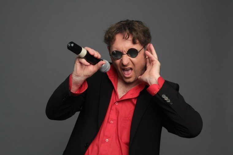 Григорий Викторович певец