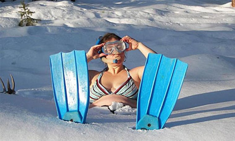 Загорать на снегу