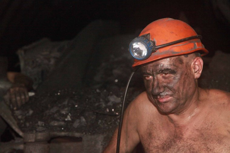 Расскажи ему как ты устал на работе