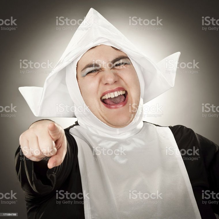 Котик монахиня