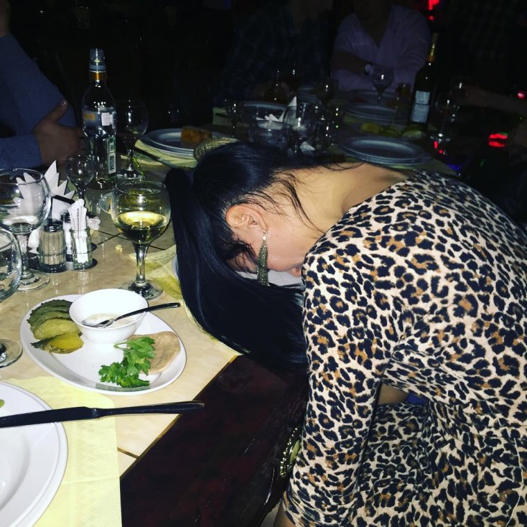 Вечер встречи выпускников пьяные