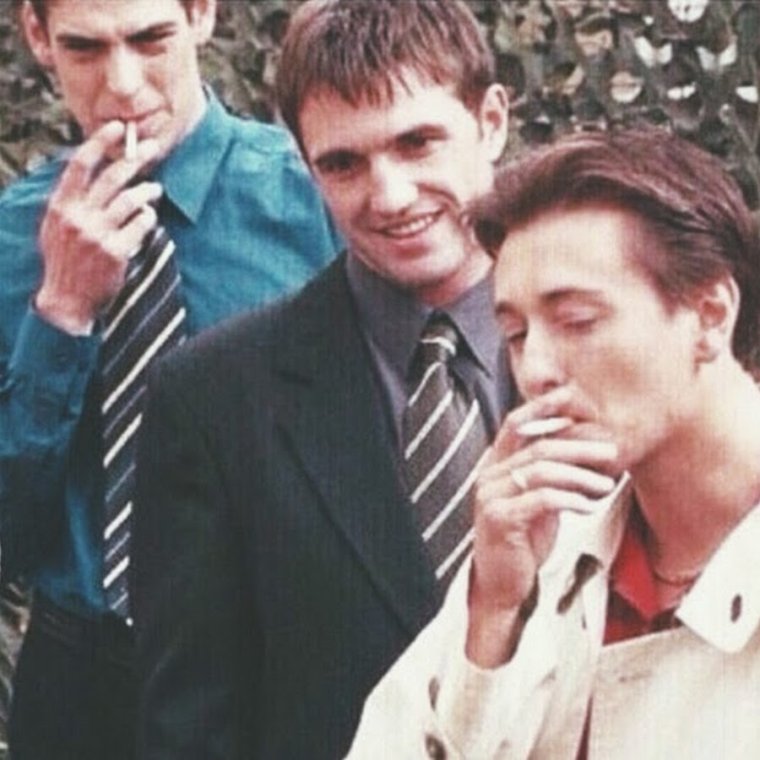 Саша белый космос пчела Фил