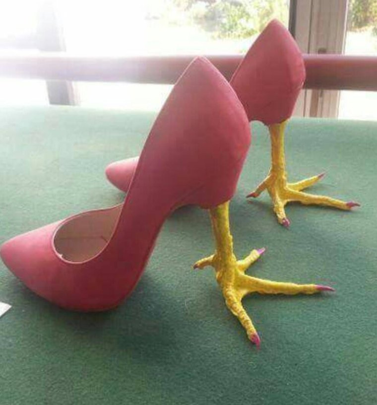 Сандали куриные ножки