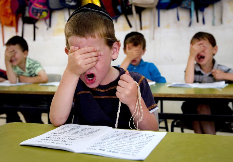 Ученик выкрикивает на уроке