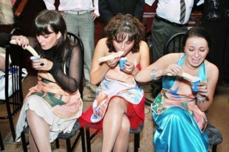 Девочки на корпоративе