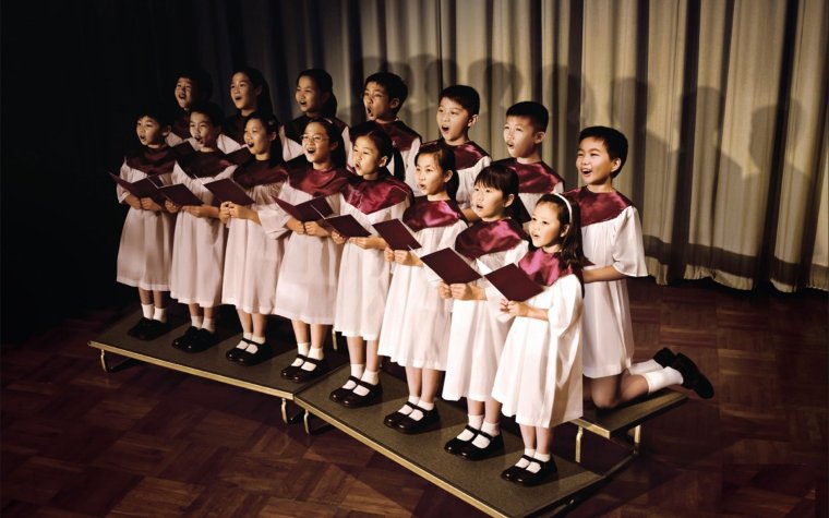 Дети поют в Хоре