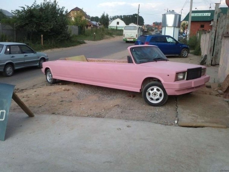 В баньку тихо чуть дыша шлепал тазик не спеша