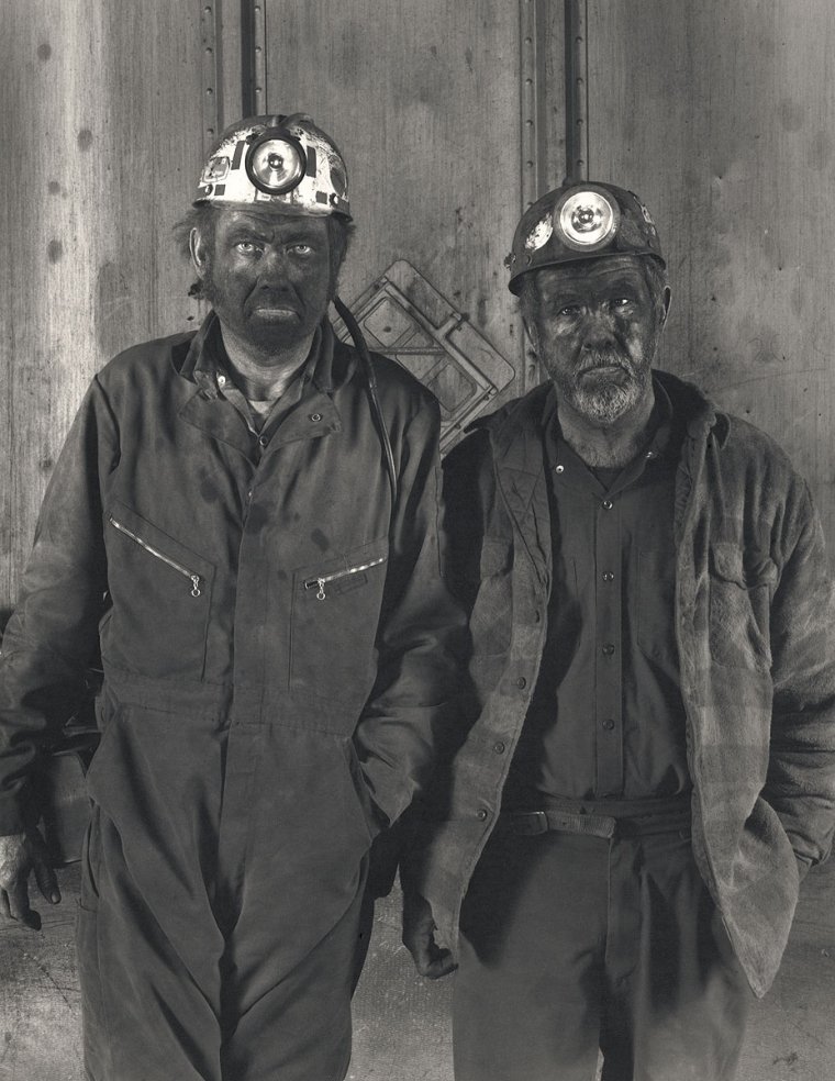 Рабочий в шахте