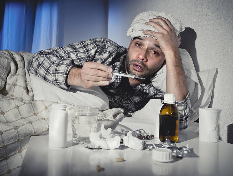 Котик болеет