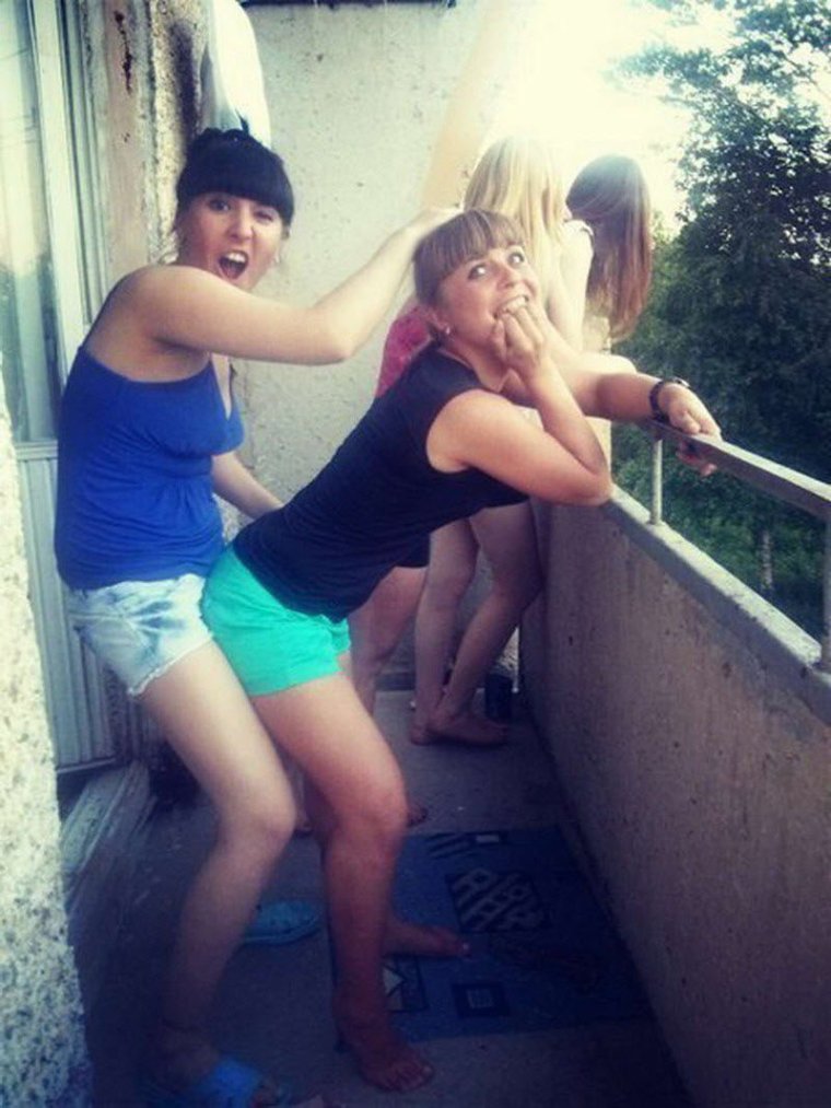 Школьники развлекаются