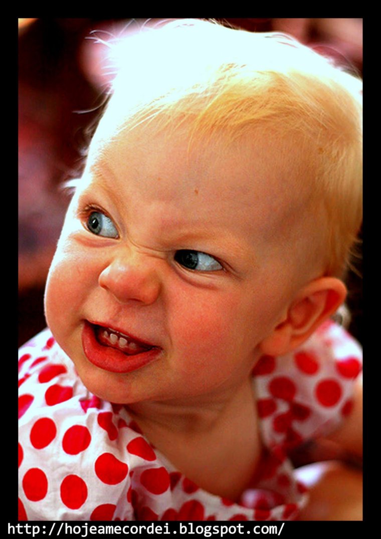 Смешные эмоции на лице у малышей