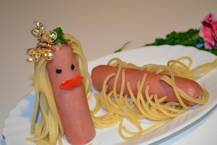 Веселая сосиска