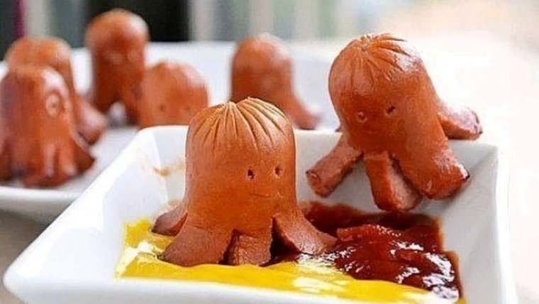 Осьминоги из сосисок для детей