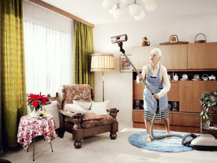 Старушка в квартире