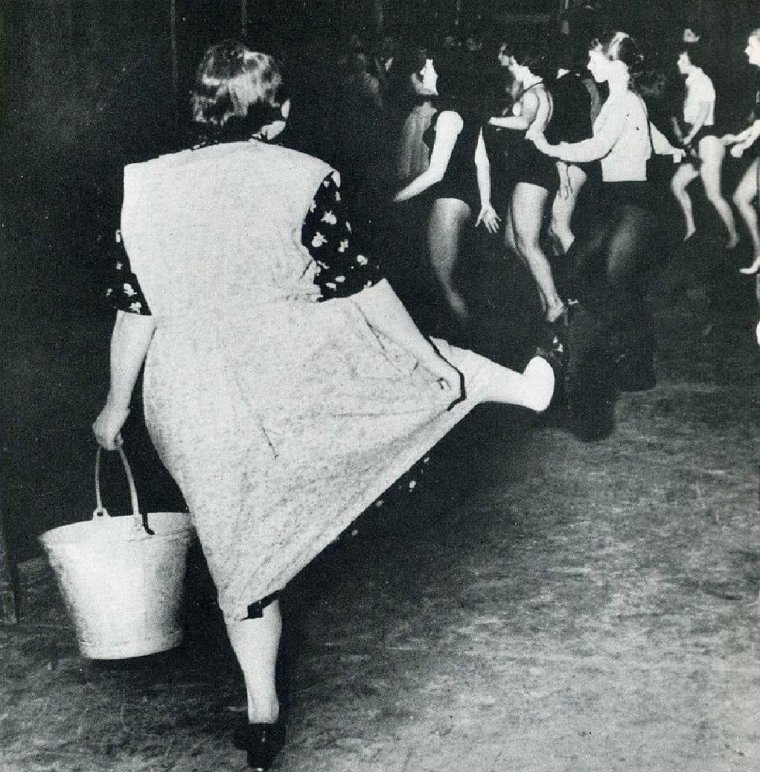 Советская уборщица