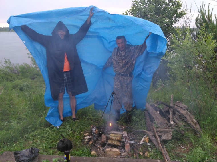 Шашлык под дождем