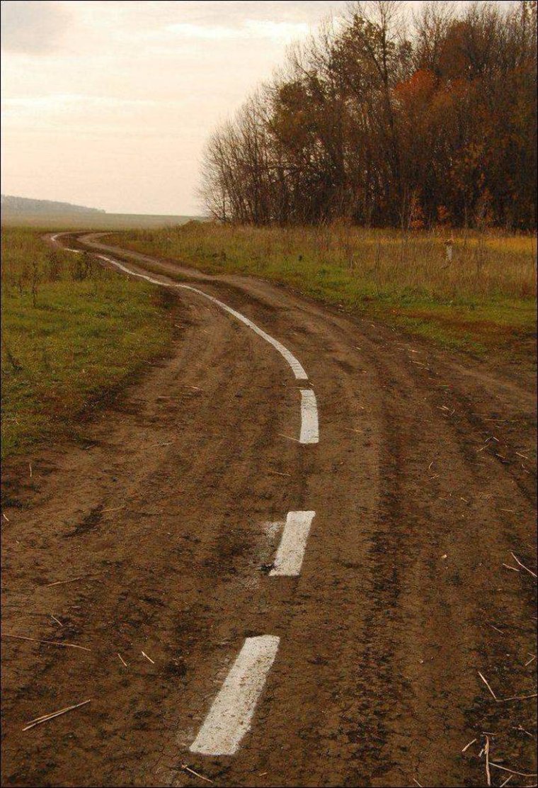 Разметка на грунтовой дороге