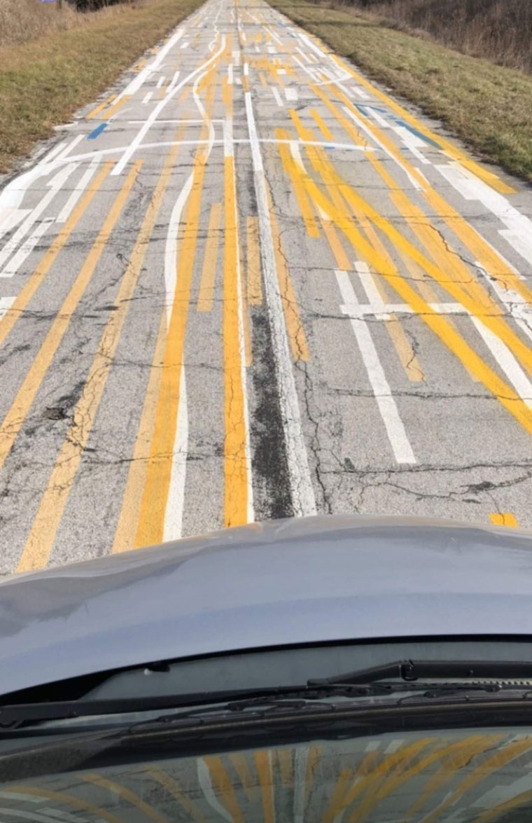 Смешная разметка дороги