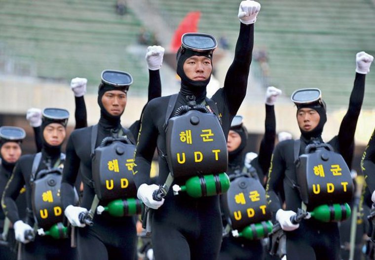 Армия Южной Кореи парадная форма