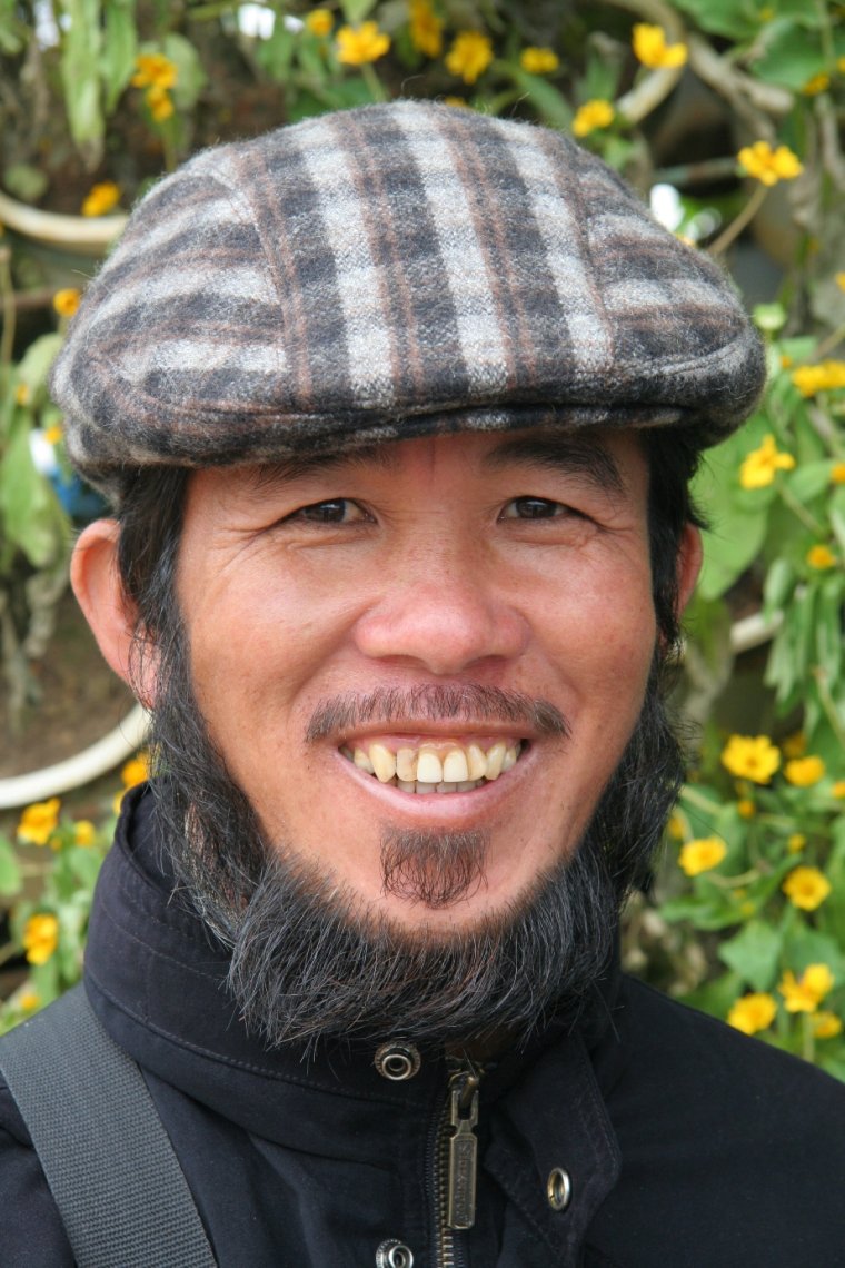 Китаец улыбается