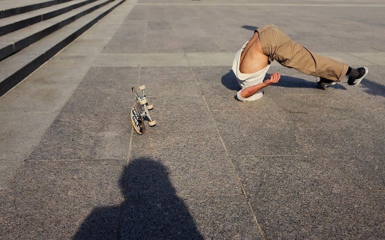 Пеликан смешной