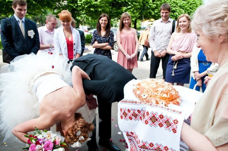 Смешные Свадебные традиции