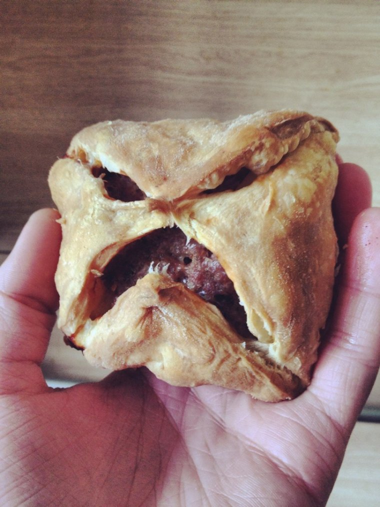 Злая булочка