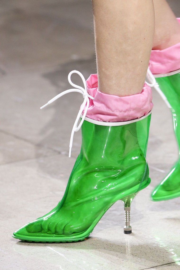 Прозрачные ботинки