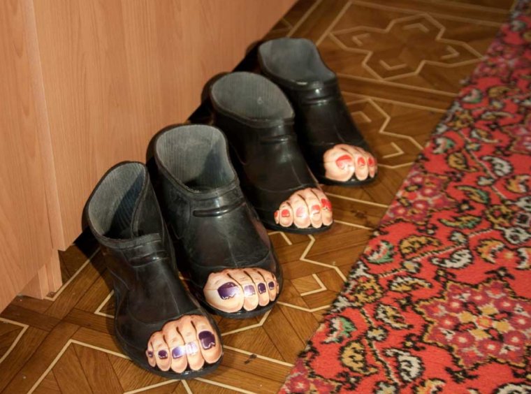 Дырявые галоши