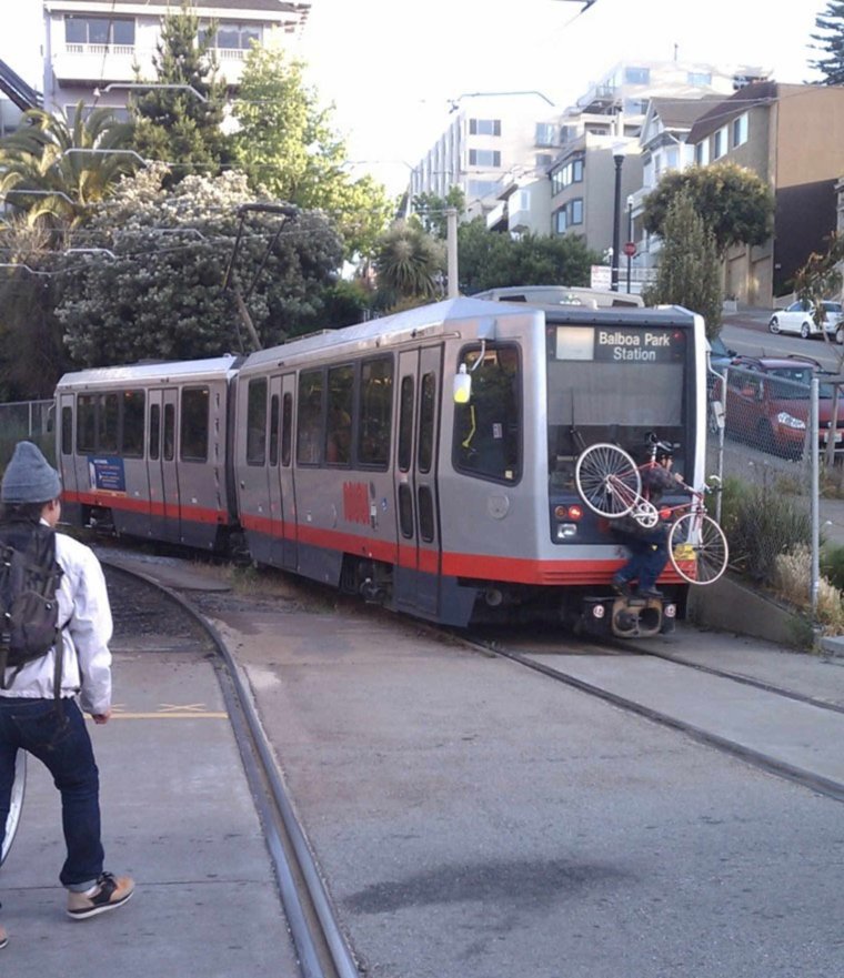 Трамвай прикол