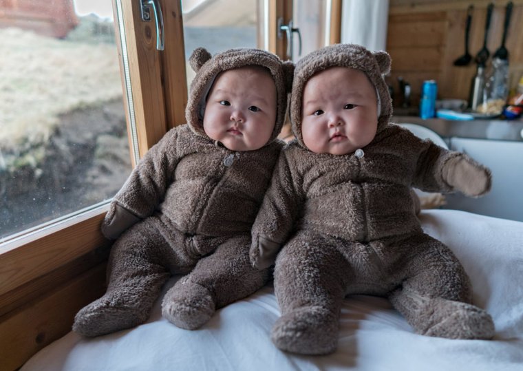 Смешные дети Близнецы