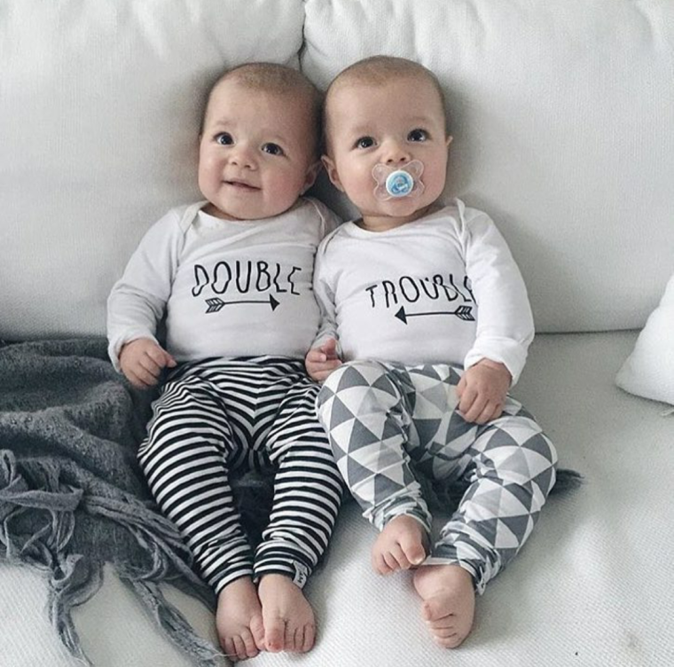 Близняшки мальчики