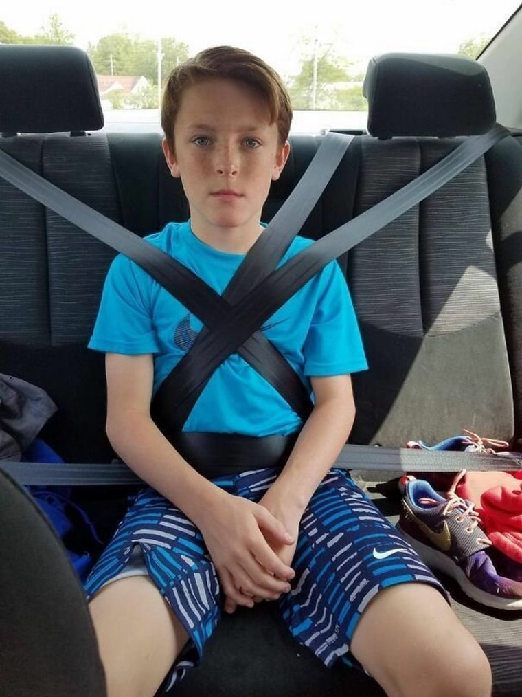 За рулём старший брат