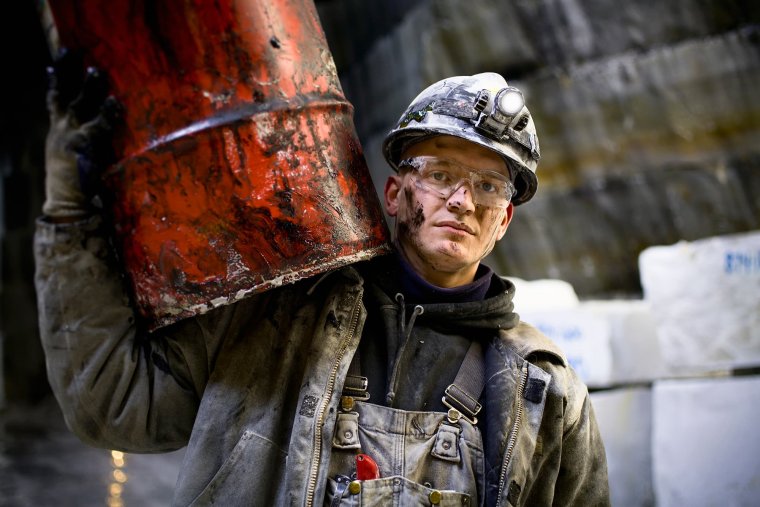 Нефтяник бурильщик