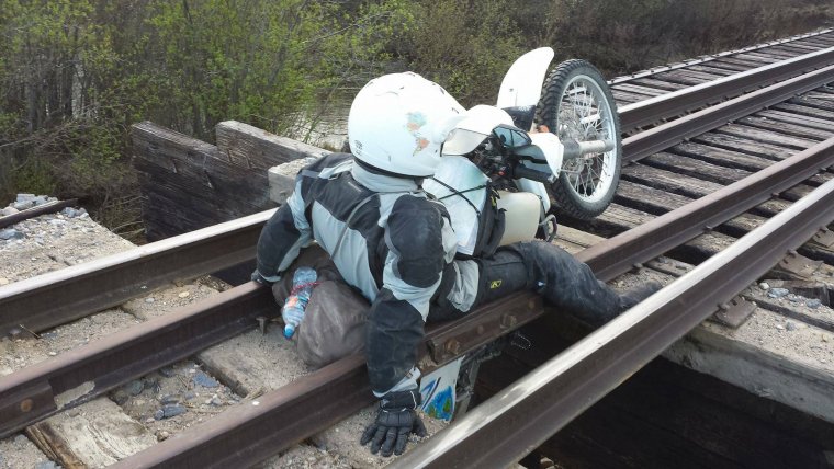 Человек перееханный поездом