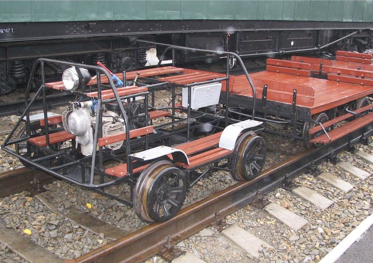 Нелли дрезина