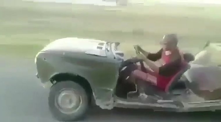 Кабриолет сложился пополам