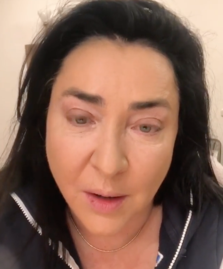 Лолита Милявская с открытым ртом