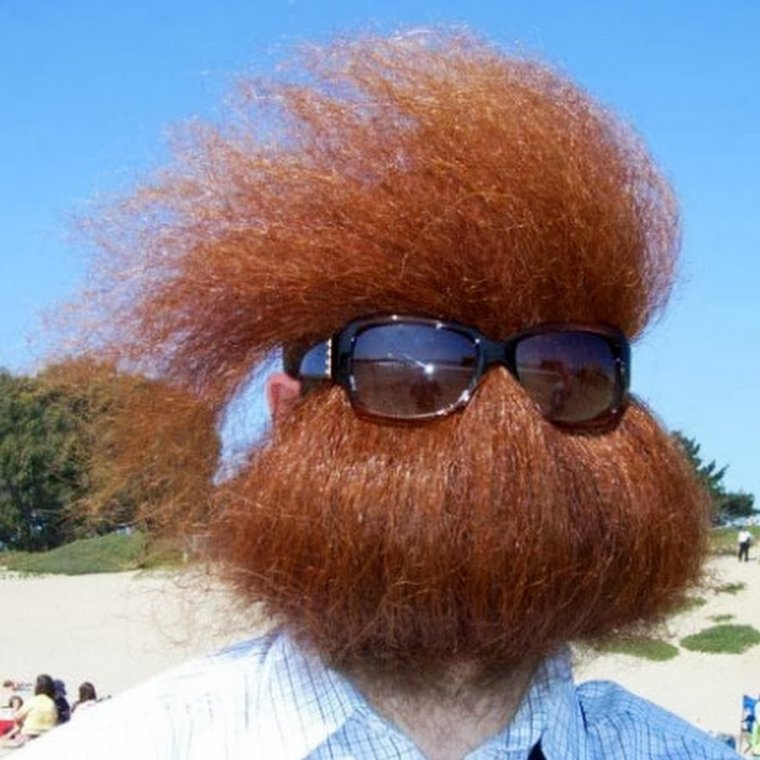 Обросший парень