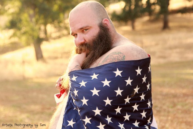 Толстый с бородой